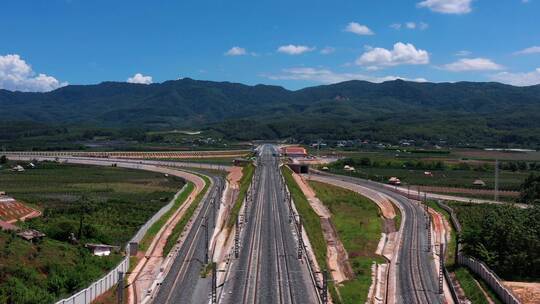 【4k】中老铁路站台施工