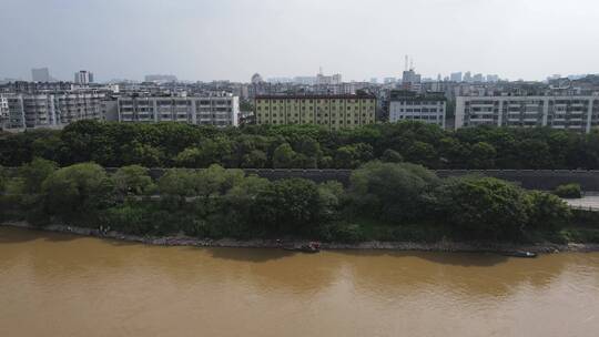 航拍江西赣州江南宋城古城墙