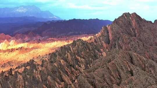 新疆独库公路唐古拉风暴天山神秘大峡谷