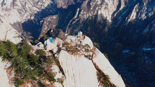 陕西渭南华山风景区东峰航拍4k视频素材模板下载