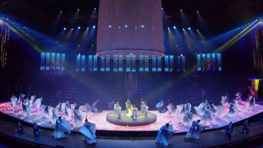 尼山焰火表演文艺演出