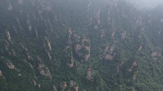 湖南省张家界景区阿凡达取景地奇峰穿云航拍