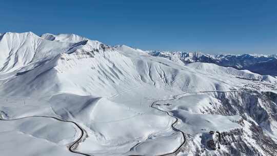 佐治亚州古多里美丽雪山的鸟瞰图