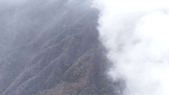 秦岭山脉秋季风景云海