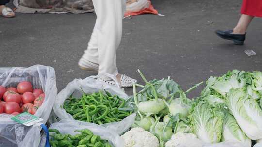 【正版素材】菜市场买菜卖菜蔬菜