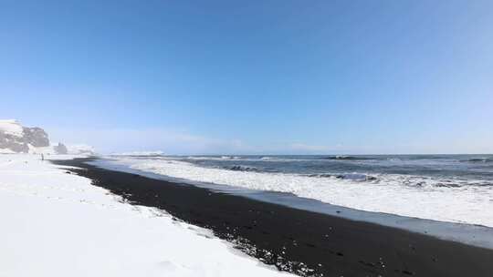 冰岛黑沙滩