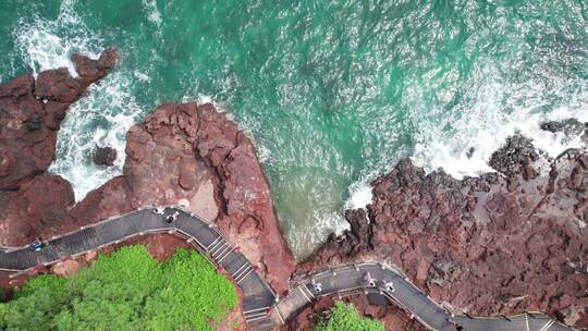 海浪浪花冲击岩石素材航拍