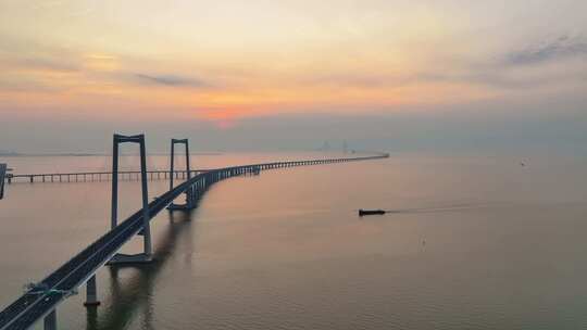 深圳中山翠亨新区深中大桥车流夜景日出航拍