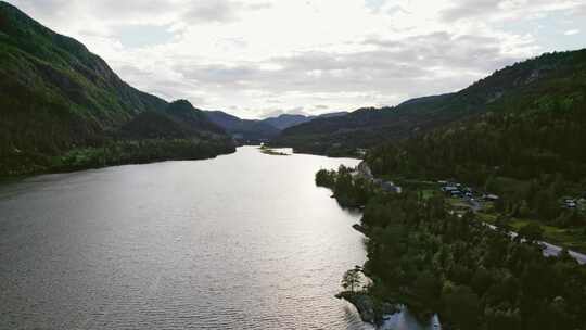 山谷，峡湾，内陆，河流