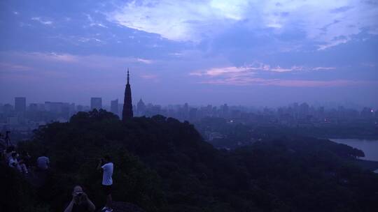 杭州宝石山景区保俶塔朝霞