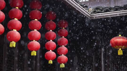 传统古建筑江南园林冬天下雪景升格慢镜头