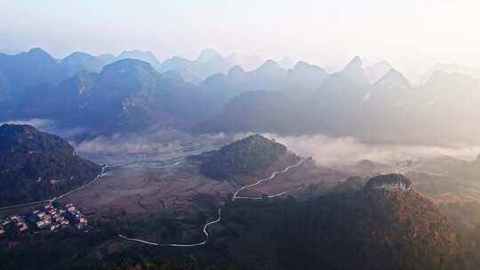 航拍广西十万大山