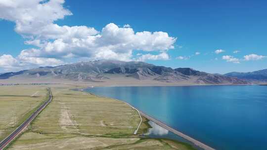 新疆赛里木湖航拍山水风景自然风光山川湖泊视频素材模板下载