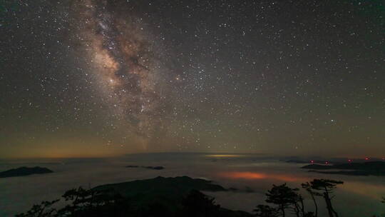 白鹤尖星空云海延时