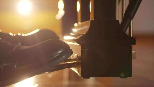 高端唯美沉浸式逆光优雅弹钢琴斯坦威琴独奏