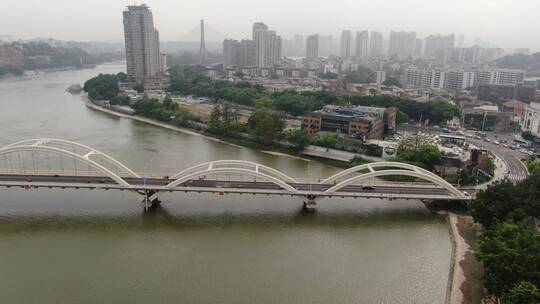 航拍城市河流交通桥梁