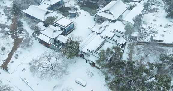 武汉东湖梅园雪景风光