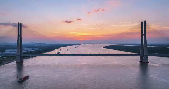 长江日落与鳊鱼洲大桥航拍延时