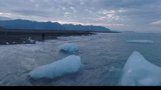 冰岛冰湖、冰川、日落