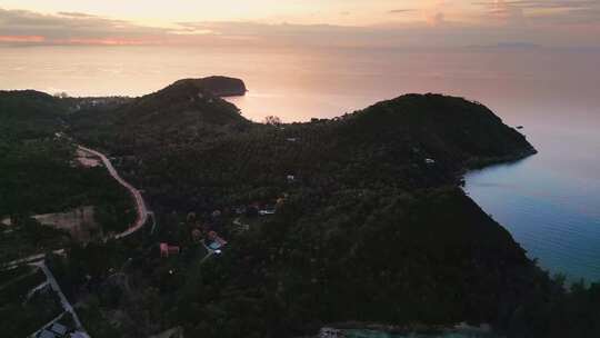 帕岸岛的自然景观泰国岛海滩日落无人机景观