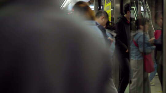 武汉地铁乘客乘坐地铁全过程组镜