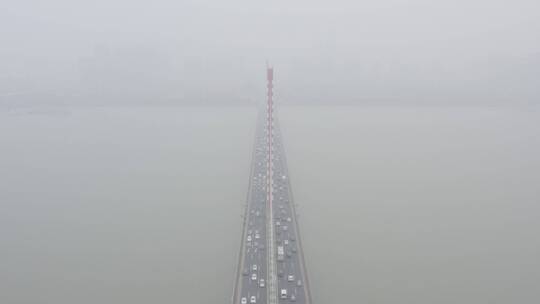 西兴大桥大雾航拍