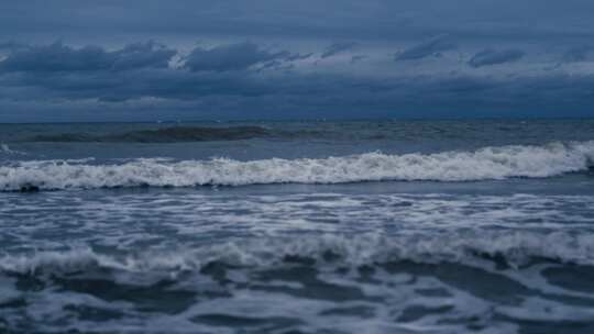 海，暴风雨，多云，波浪