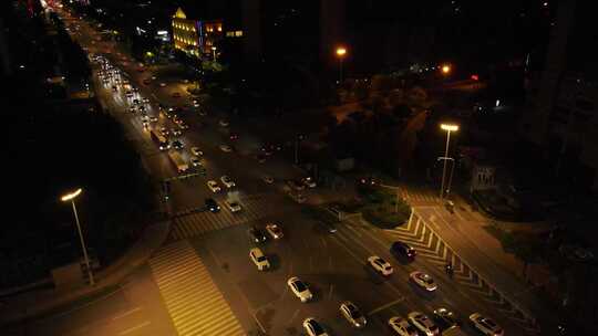 武汉武昌螃蟹岬主干道路口夜景航拍