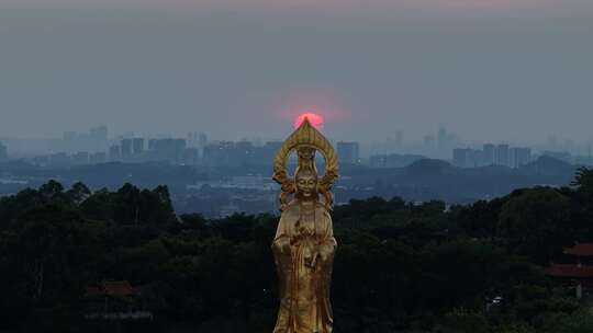 中国广东省广州市番禺区莲花山望海观音