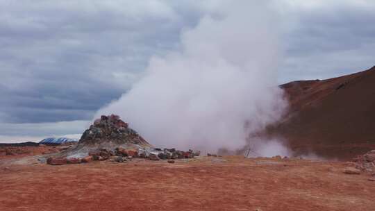 火山丘，热，烟，火山土