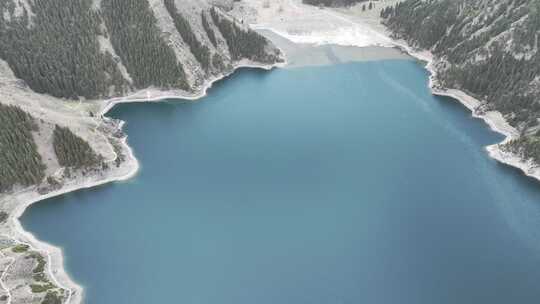 航拍新疆昌吉天山天池风景区湖光山色