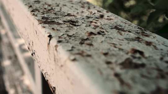 生锈的栏杆 生锈 锈迹斑斑 铁 年久失修视频素材模板下载