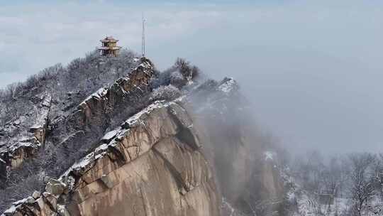 高山雪后云海航拍