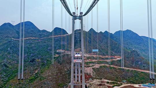 贵州花江峡谷大桥建设航拍