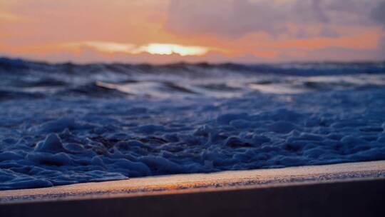 唯美海浪湖面大海夕阳