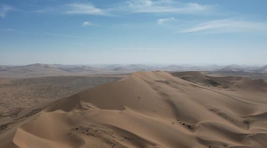 航拍阿拉善右旗巴丹吉林沙漠  沙漠珠峰