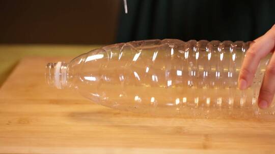 玻璃瓶塑料瓶瓶子 (11)视频素材模板下载