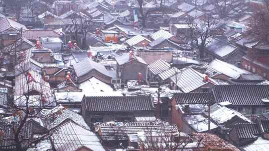 下雪中的北京胡同老城区