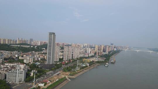 航拍湖北宜昌长江沿江大道高楼