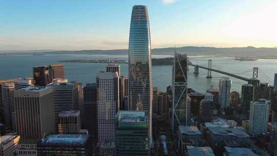 城市航拍旧金山Salesforce大楼
