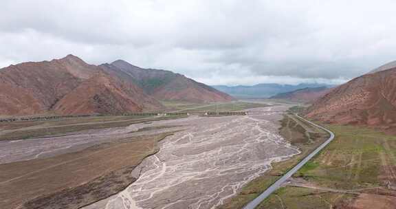 青海昆仑山脉山川河流青藏铁路大气航拍