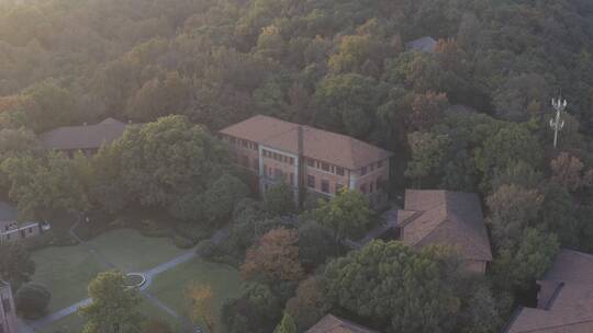 浙浙江大学之江校区