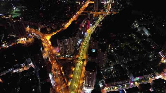 贵阳夜景车水马龙