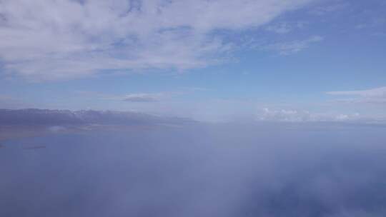 赛里木湖绝美穿云风光航拍