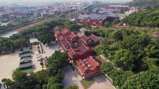 航拍厦门海沧青礁慈济宫景观