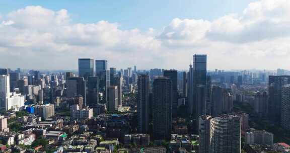 航拍成都蓝天白云市中心风景