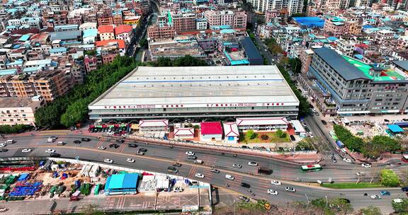 广州新滘中路修地铁及二手车市场航拍