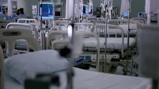 医院病房内医疗场景