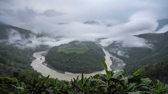 西藏墨脱县雅鲁藏布江果果糖大拐弯高山延时