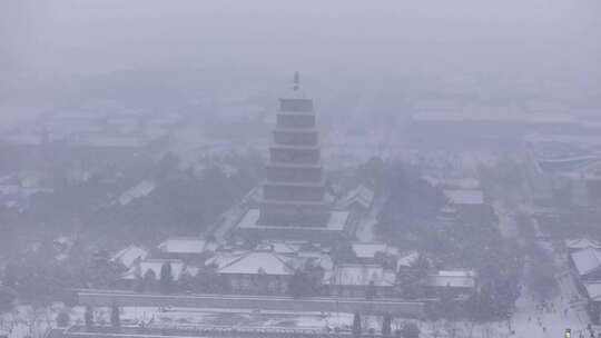 航拍大雁塔雪景